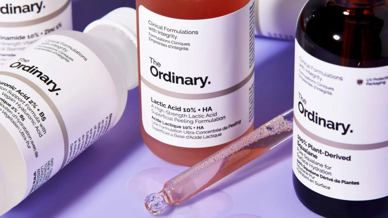 The best eye contour care for a young and sparkling look.