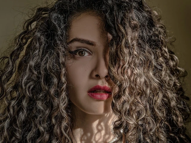 5 Simple Steps to Wash Your Hair With Shampoo