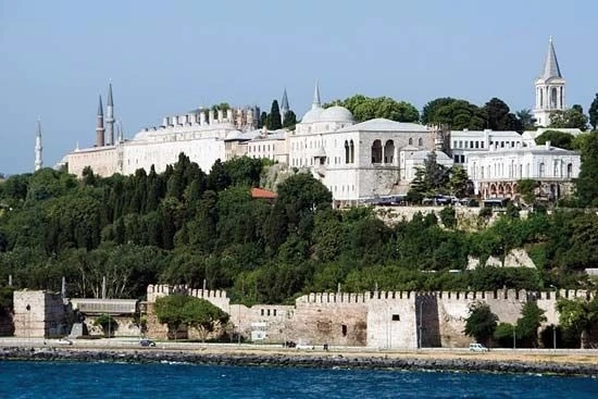 Unveiling the Treasures of Ottoman Heritage at Topkapi Palace Museum