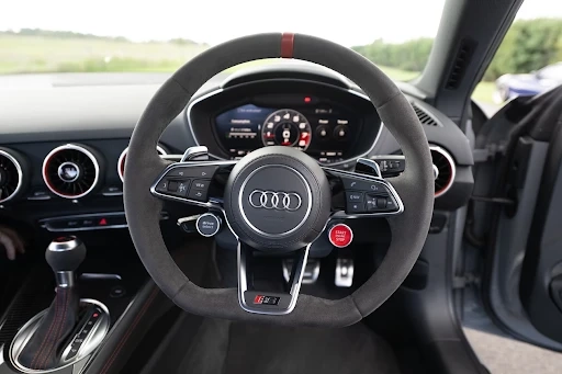 Carbon Fiber Parts of Audi TT RS For Improved Aesthetics