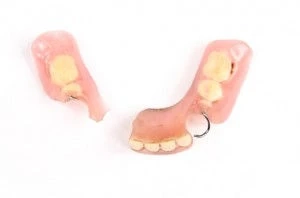 Expert Dentures Service: Quality Care & Affordable Prices