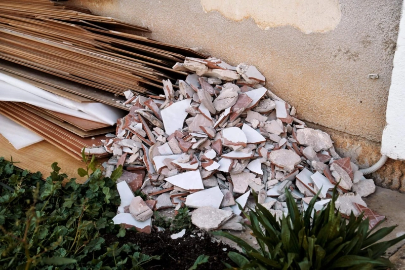 Top Reasons You Should Hire Rubbish Removals