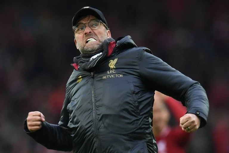 Clubes ingleses aprovam volta da Premier League em 17 de junho
