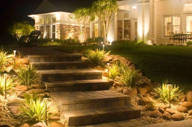 7 Landscape Lighting Ideas for Safety and Curb Appeal