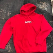 Score Big Discover Where to Snag Supreme Hoodies at Jaw-Dropping Discounts