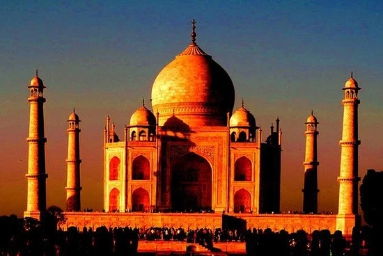 The Treasures of the Golden Triangle: 3-Day Tour with Incredible Heritage Tours