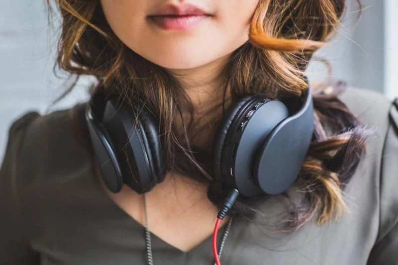 How to Select The Right Pair of Headphones