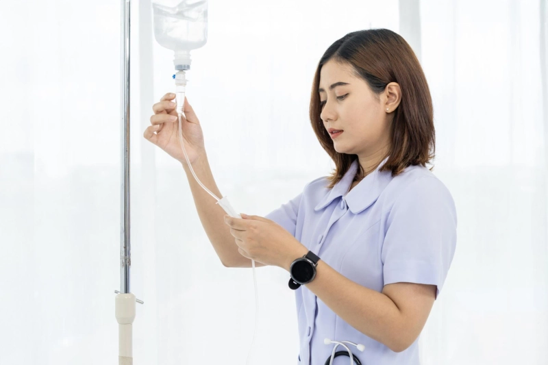 Glutathione IV Drip vs. IV Vitamin ATP Booster: Which Therapy is Right for You in Surrey?