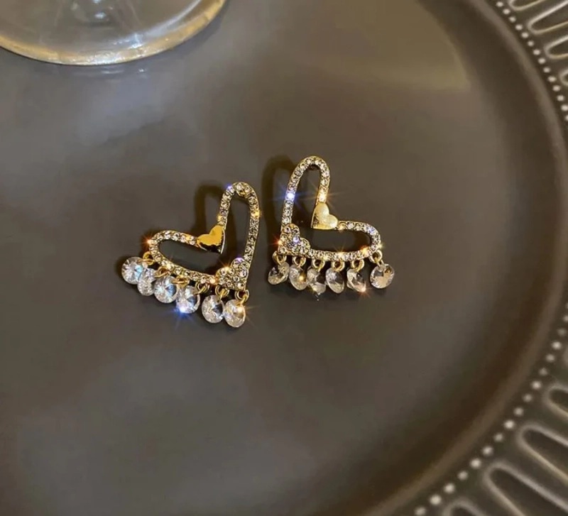 Why Jewelry Wholesale By Kilogram Is So Popular This 2022