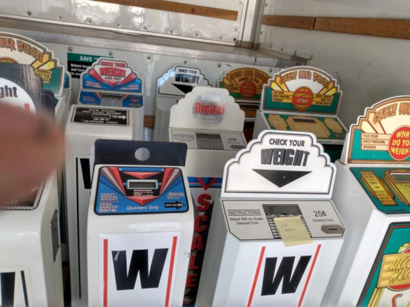 100 coin operated digital scales
