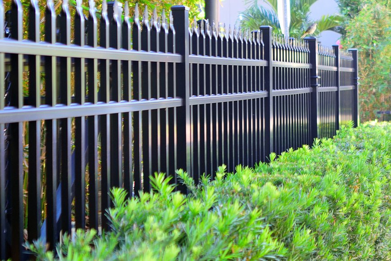 Enhance Your Space with Aluminum Railing