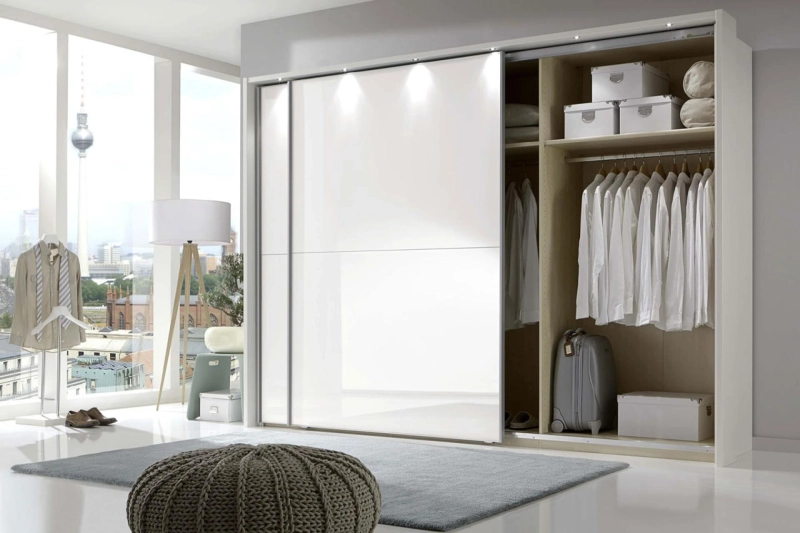 Custom Sliding Wardrobes in Shrewsbury | Stylish & Space-Saving Solutions