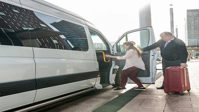 Mandurah Bound: Streamlining Your Journey with Airport Shuttle Transfers