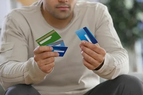 How Does Credit Card Settlement Work in the UAE and What Are Its Advantages?