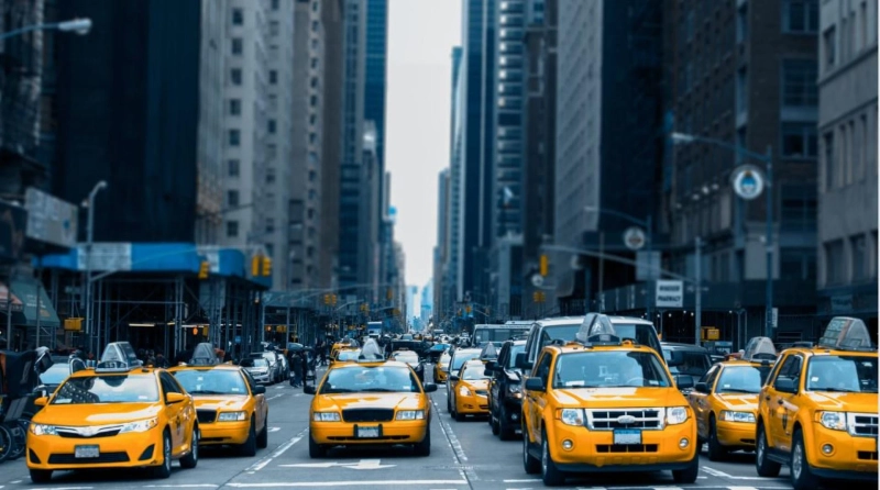 Maximizing Convenience: The Role of Technology in Airport Taxi Services