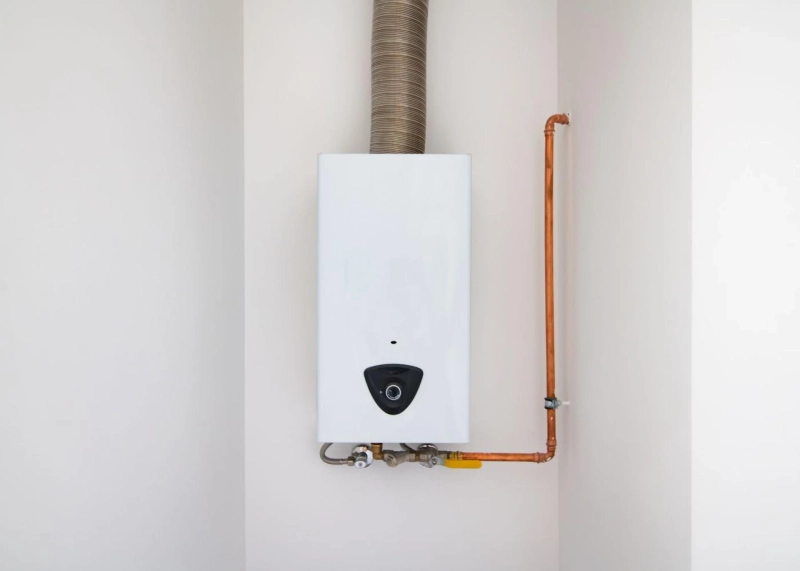 Repairing vs. Replacing Your Hot Water Heater: A Phoenix Homeowner's Guide