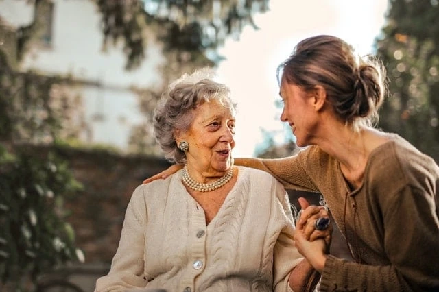 7 Luxurious Items You Can Gift for Mothers’ Day