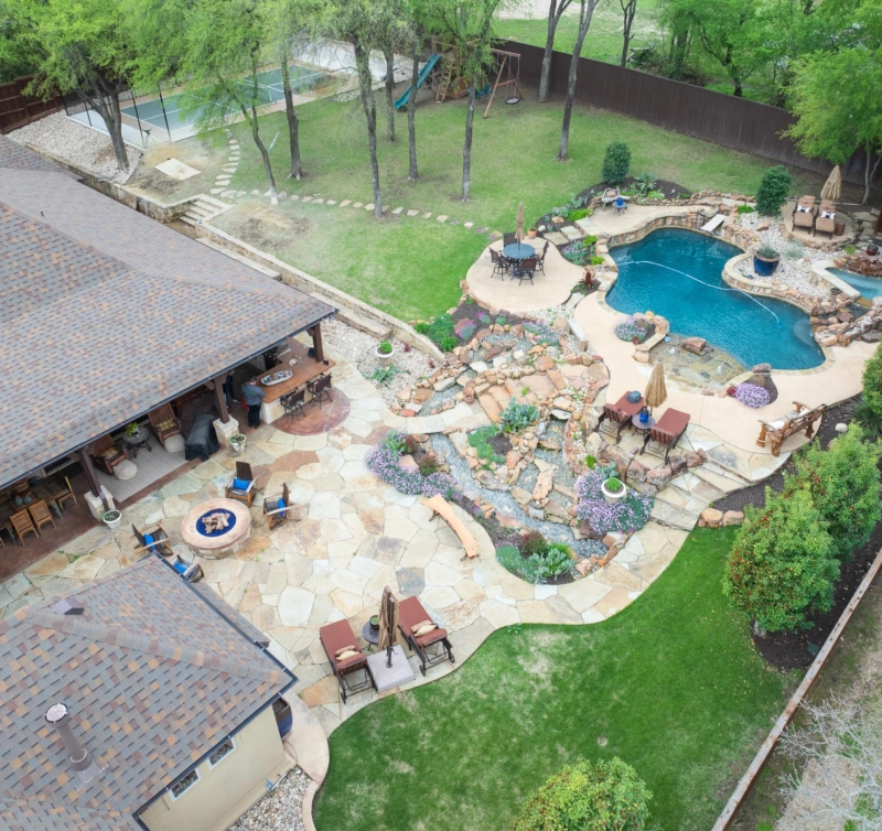Create Your Oasis: Custom Swimming Pool Construction for Your Home