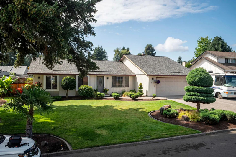 Is It Time to Replace Your Home’s Exterior? Signs You Shouldn’t Ignore