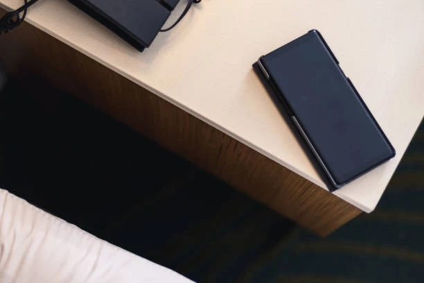 Wireless Charging Stations for Hotels Enhancing Guest Convenience and Satisfaction