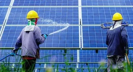 How to Keep Solar Panels Maintained: Solar Panel Cleaning Service