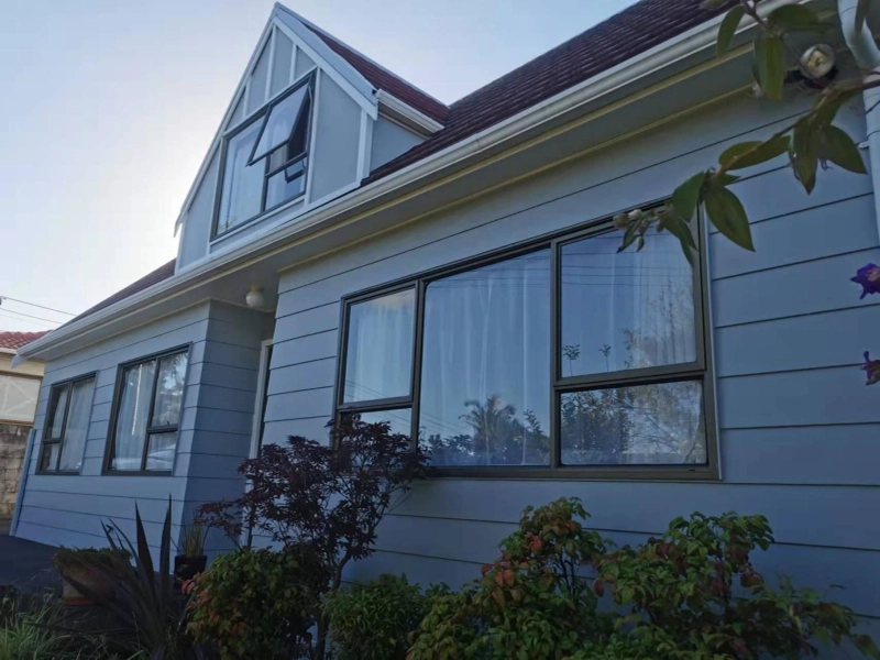 Why You Should Hire a House Painter