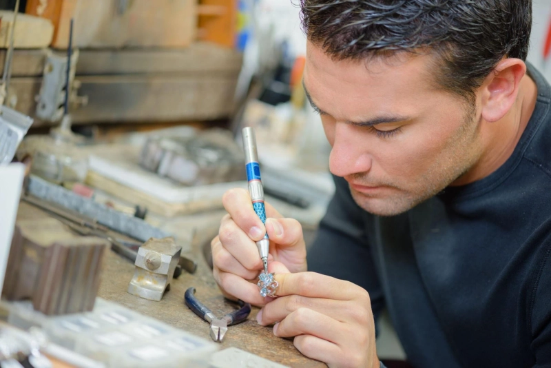 How To Build A Booming Jewelry Repair Business