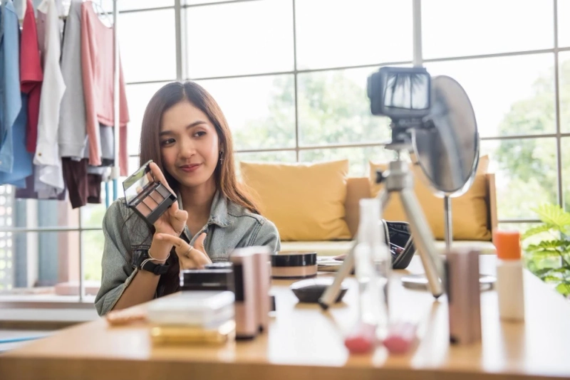 Why Partnering with a Celebrity Influencer Agency Can Transform Your Brand Visibility