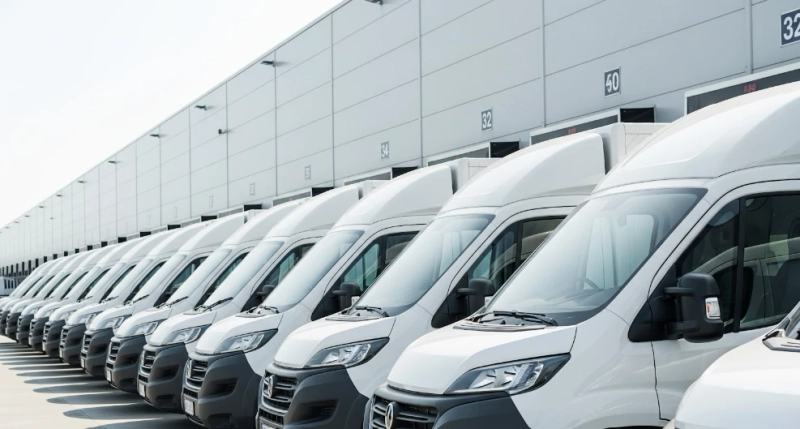 Fleet Street Smarts: Mastering Van Trucking for UK Business Success