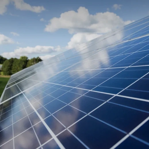 Why Solar Modules Perform Differently in Hot and Dusty Regions