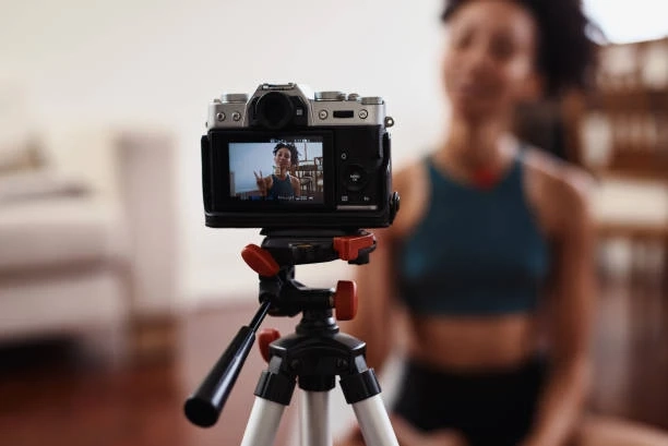 YouTube music videos that are naturally promoted generate more subscribers