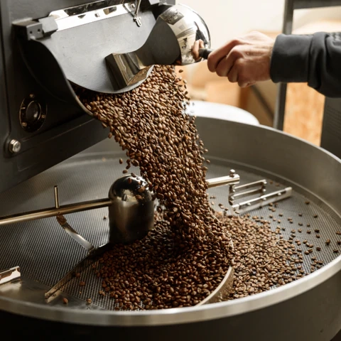 Austin’s Local Coffee Roasters: Why Offices and Cafes Are Choosing Fresh, Small-Batch Coffee
