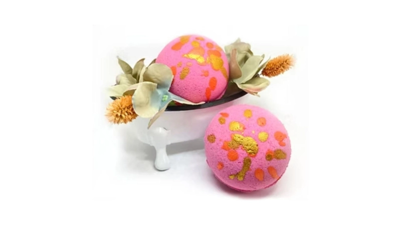 Organic CBD Bath Bombs Designed to Turn Your Bath into a Spa Experience