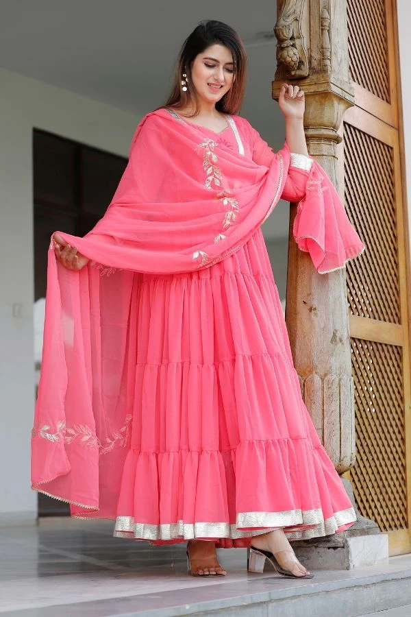 Why Anarkali Kurta Sets Are a Must-Have Apparel for Every Woman's Wardrobe