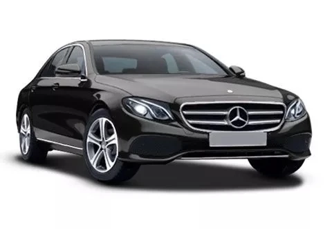 What are the things to consider while hiring a personal driver?