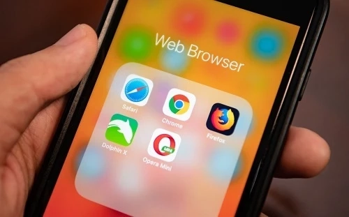 A Guide for Transferring Google Chrome Tabs Between iPhone, iPad, and Mac