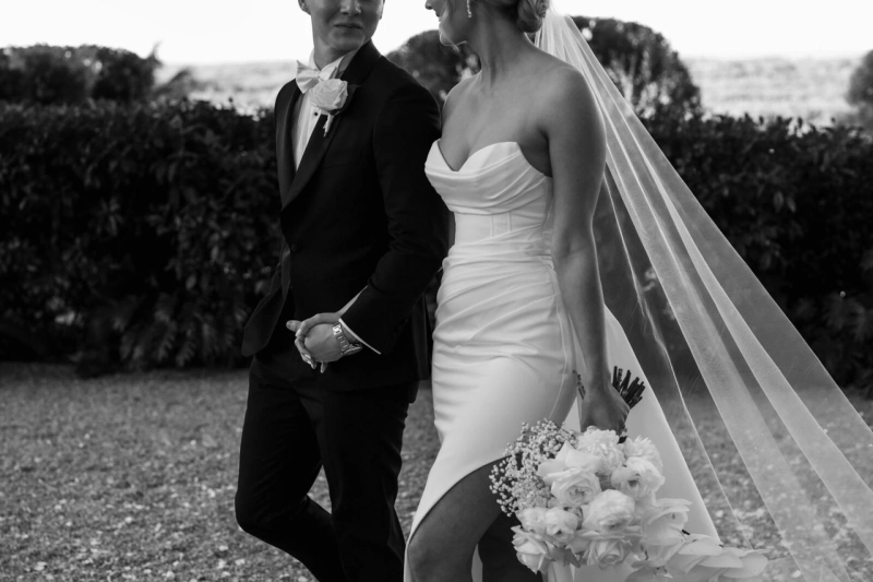 Should You Go for First Look Photos in Your Destination Wedding?