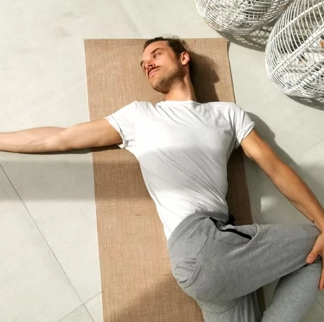 Yoga Corporativo y Mindfulness para Empresas: Transformando el Bienestar Laboral en España