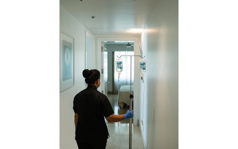 IV Therapy vs. Energy Drinks: What's the Healthier Solution 