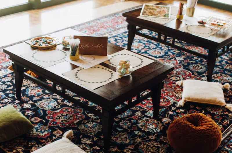 How to Choose Dining Room Rugs That Enhance Your Existing Décor