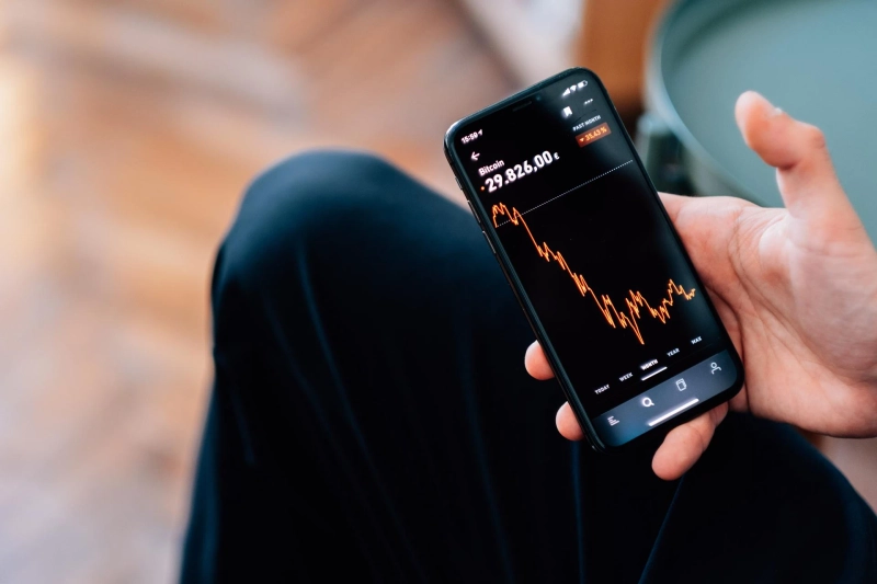 Opinion Trading in Emerging Markets: Opportunities and Risks
