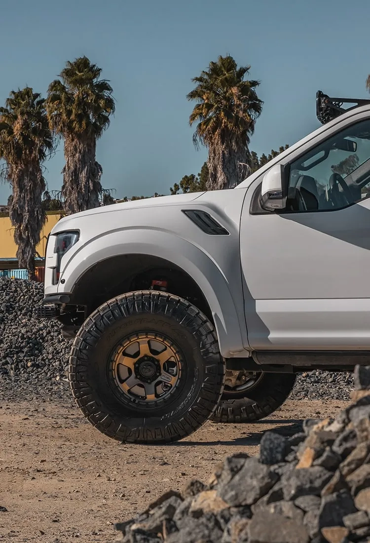 Fuel Alloy Wheels vs KMC Wheels – A Detailed Comparison for Off-Road and Street Performance.