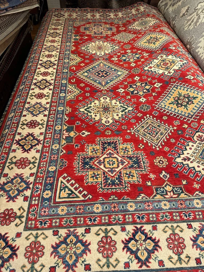 Why Is Rug Hand Wash Considered the Safest Way to Clean Rugs?
