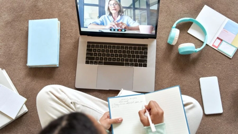 Flexible Learning: How Private Online Tutors Adapt to Your Schedule