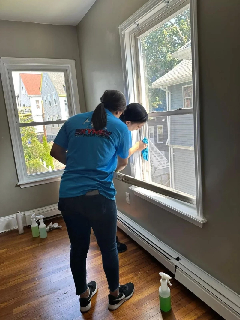 Commercial Window Cleaning Services in Mississauga