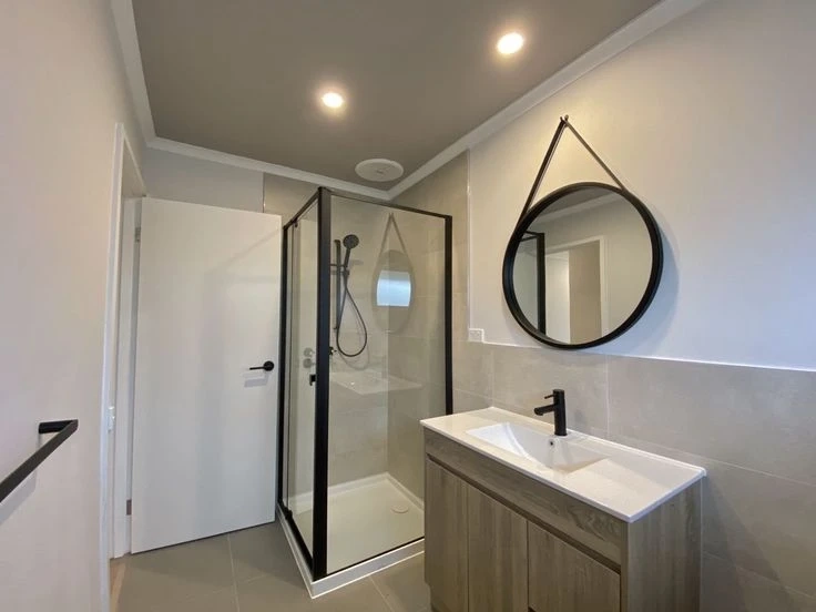 Why Frameless Shower Screens Will Replace Sliding Shower Doors