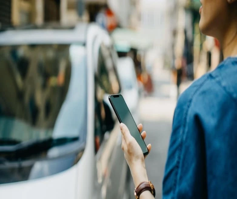 Why Tourists Should Hire Taxis For London Airport Transfers