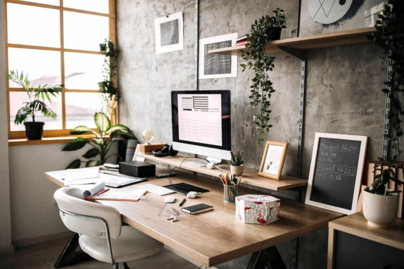 How to Decorate a Small Home Office for Maximum Productivity?