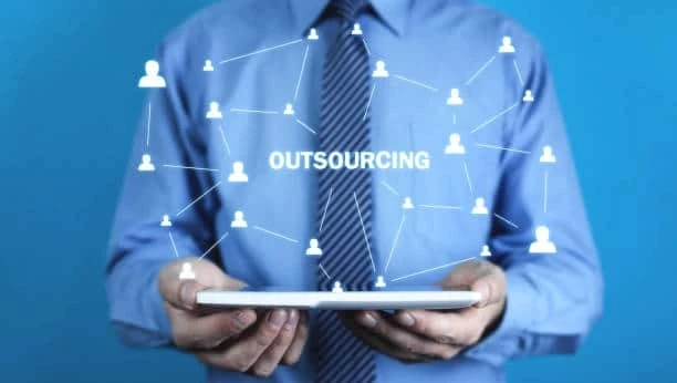 How To Gain Maximum Traffic By Outsourcing An SEO Project?