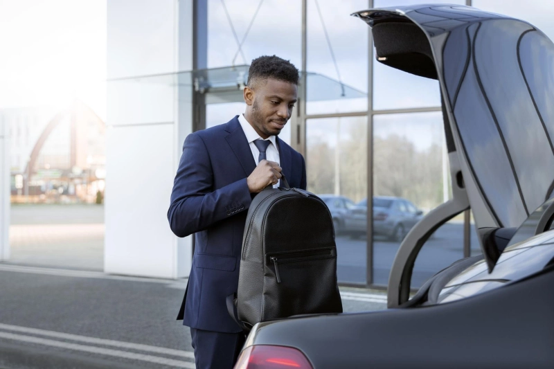 Why Every Taxi Business Needs Airport Transfer Booking Software